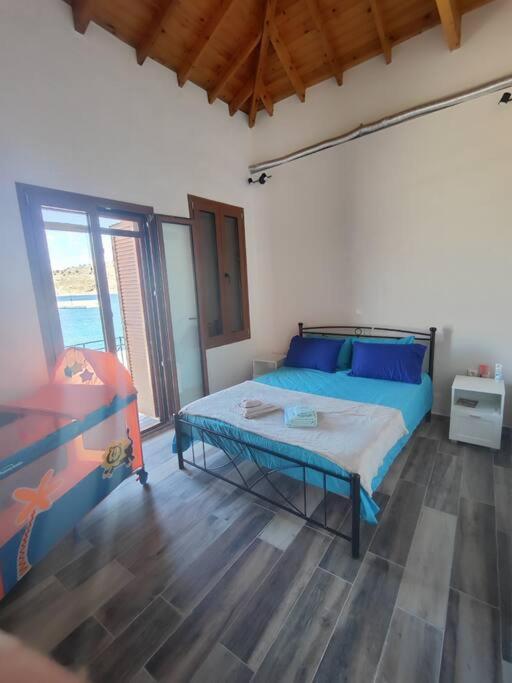Two-Storey House In Kardamyla Marmaron  Exterior photo